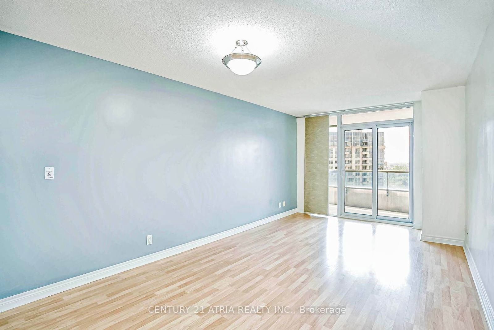 33 Cox Blvd, unit 1007 for rent - image #6