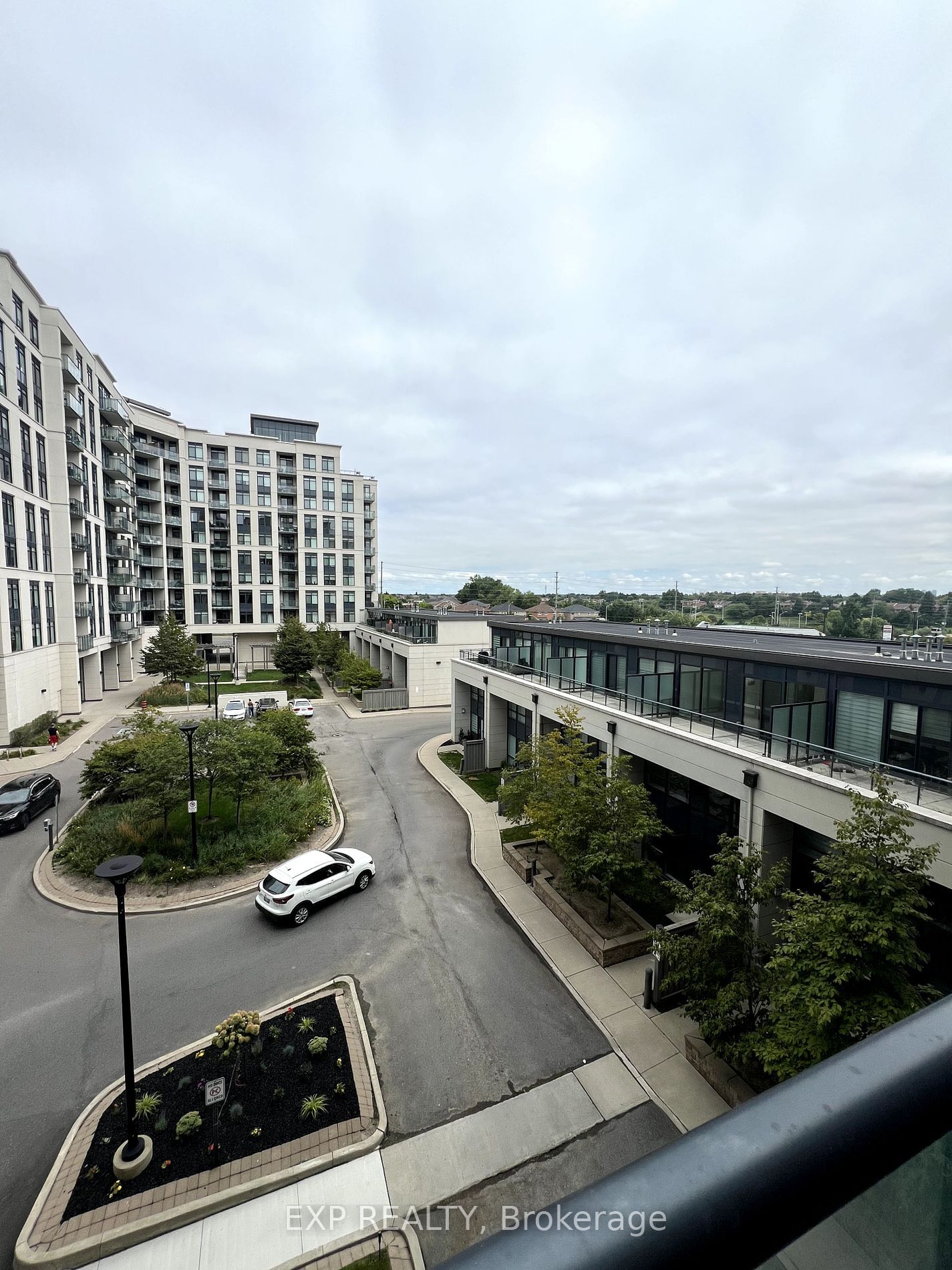 24 Woodstream Blvd, unit 308 for rent - image #12