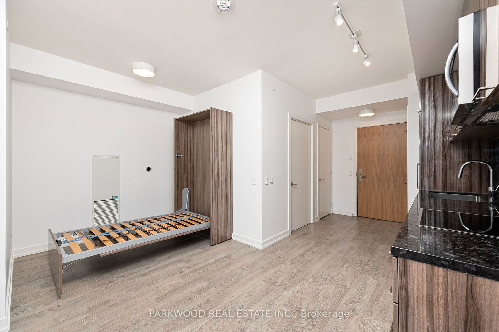 1 Grandview Ave, unit 611 for sale - image #8