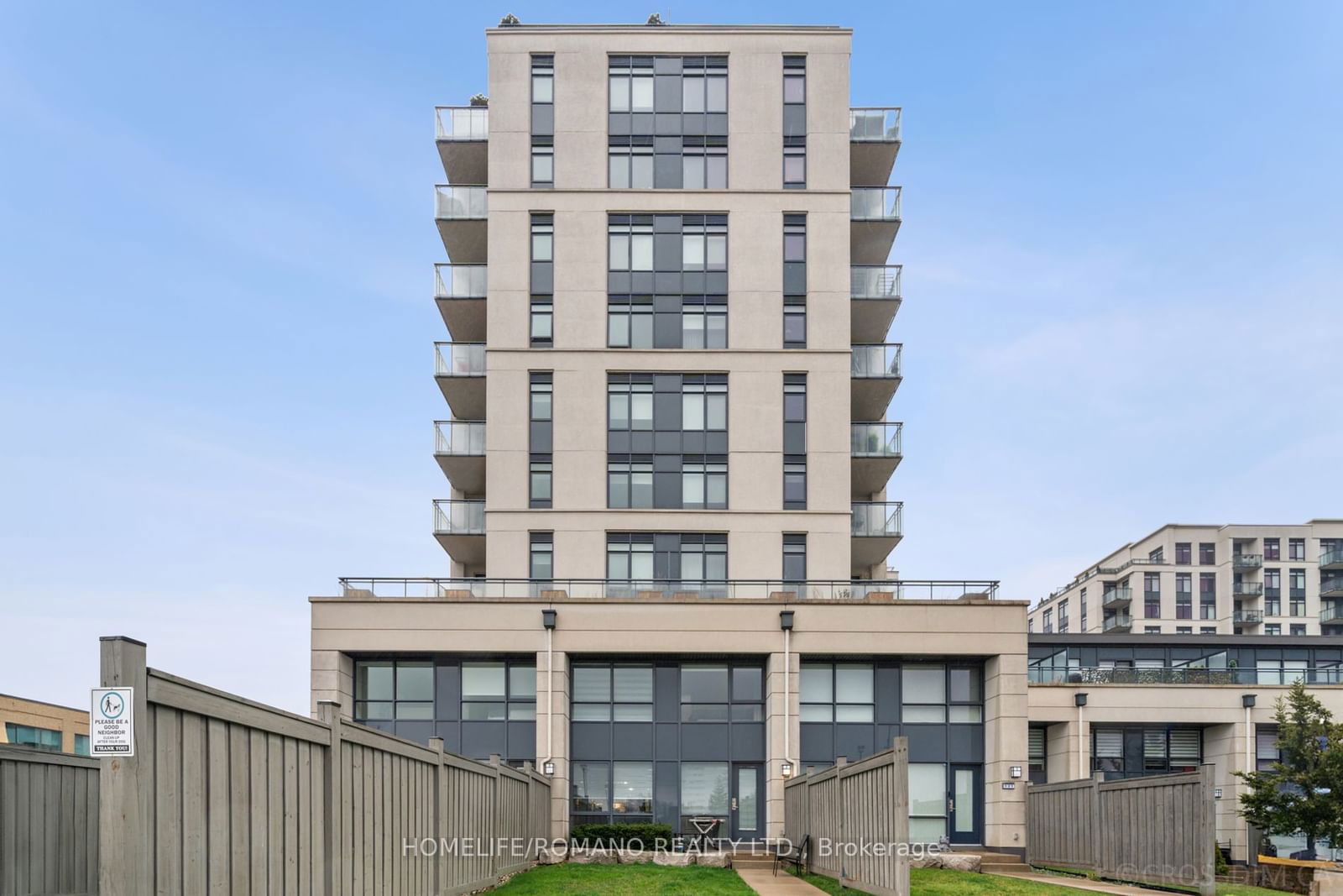 24 Woodstream Blvd, unit 122 for sale