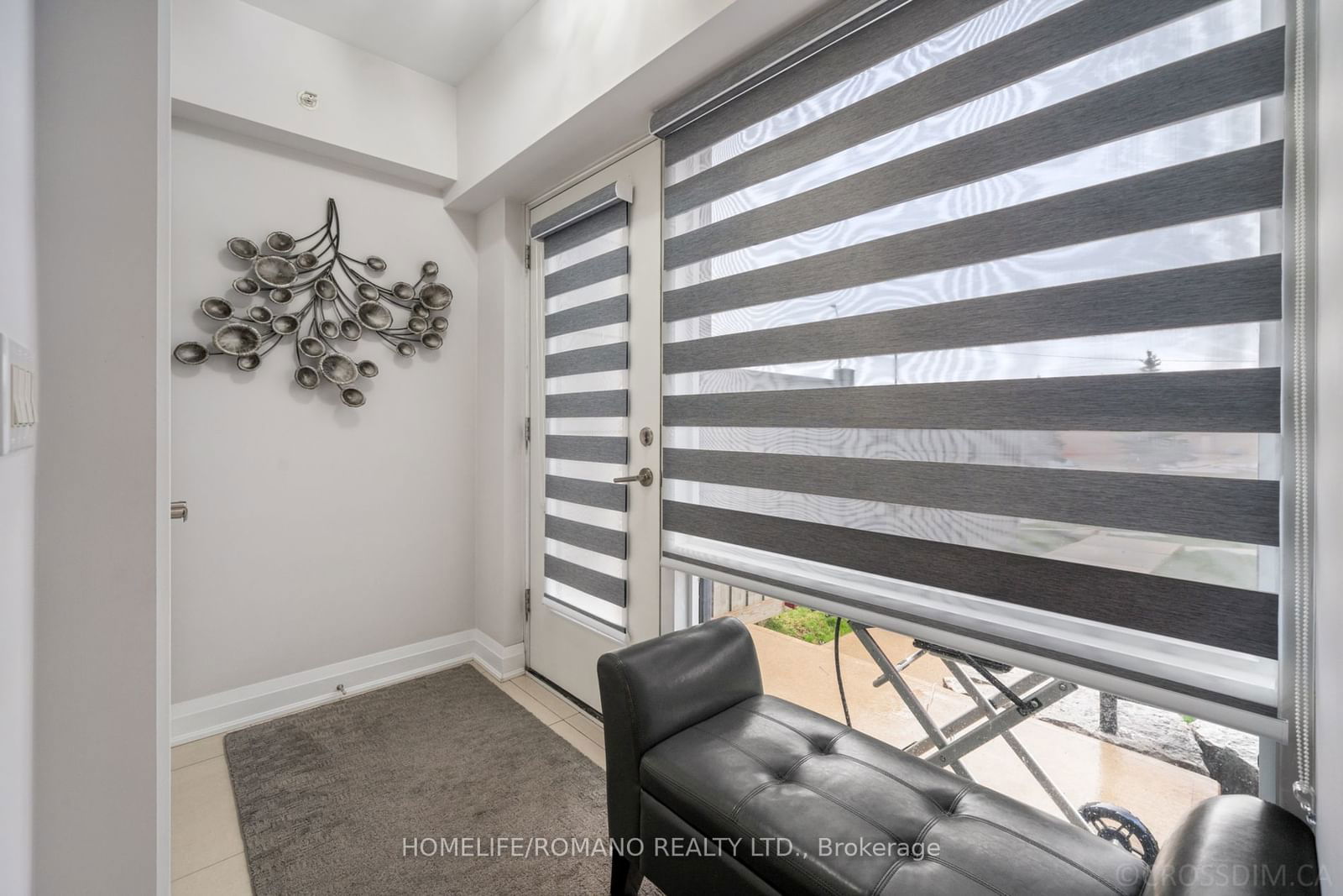 24 Woodstream Blvd, unit 122 for sale - image #5