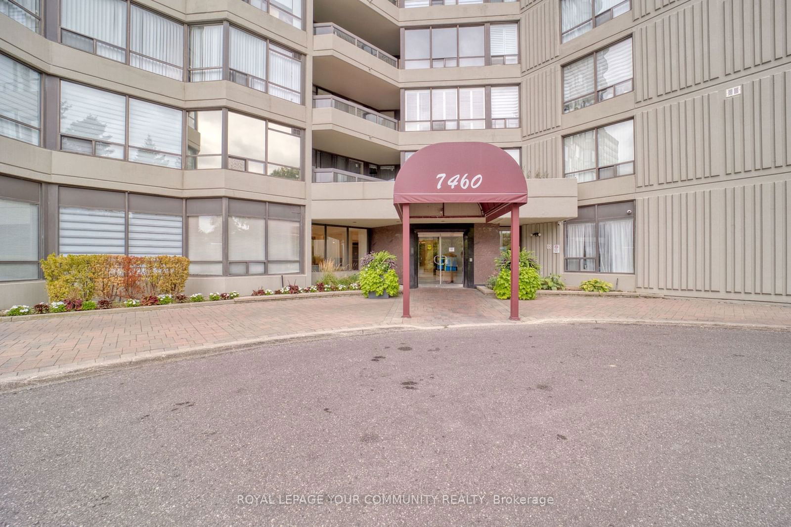 7460 Bathurst St, unit 1710 for sale - image #2