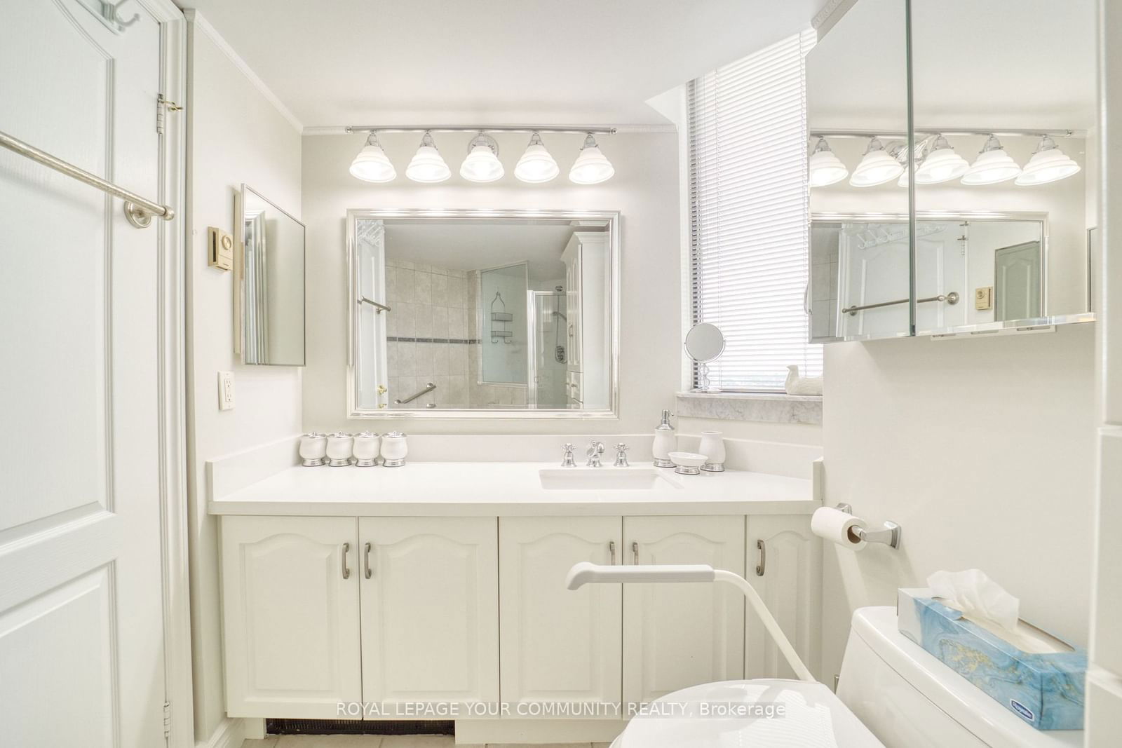 7460 Bathurst St, unit 1710 for sale - image #27