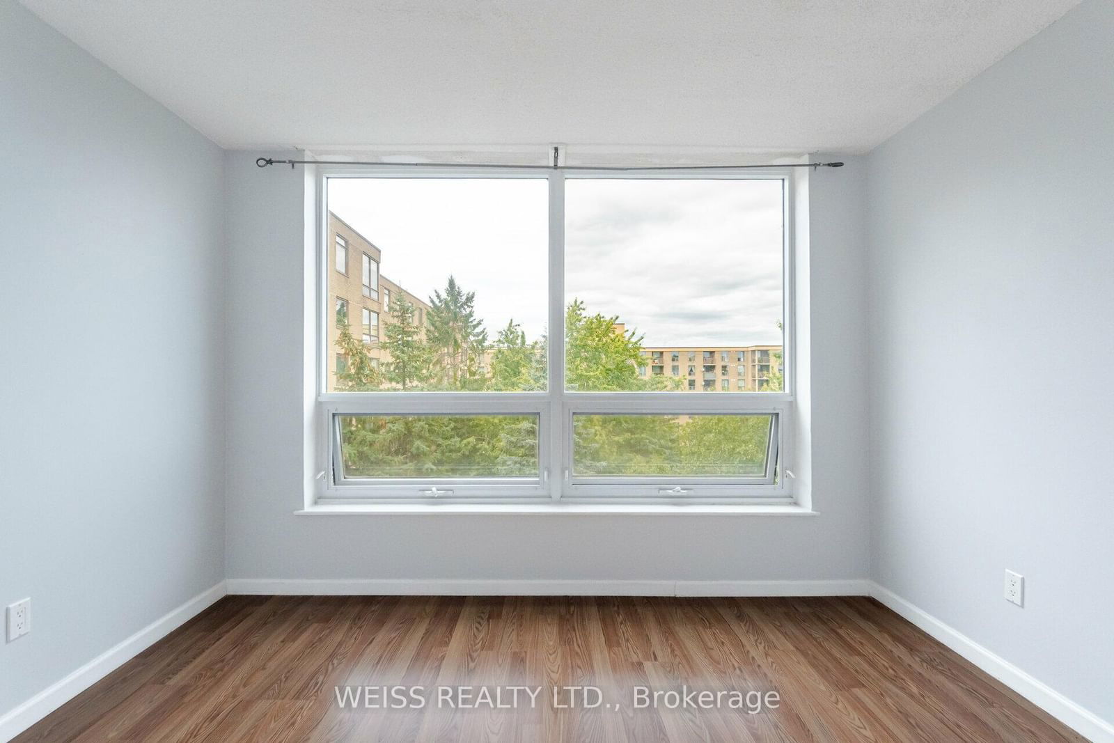 326 Major Mackenzie Dr E, unit 613 for sale - image #16