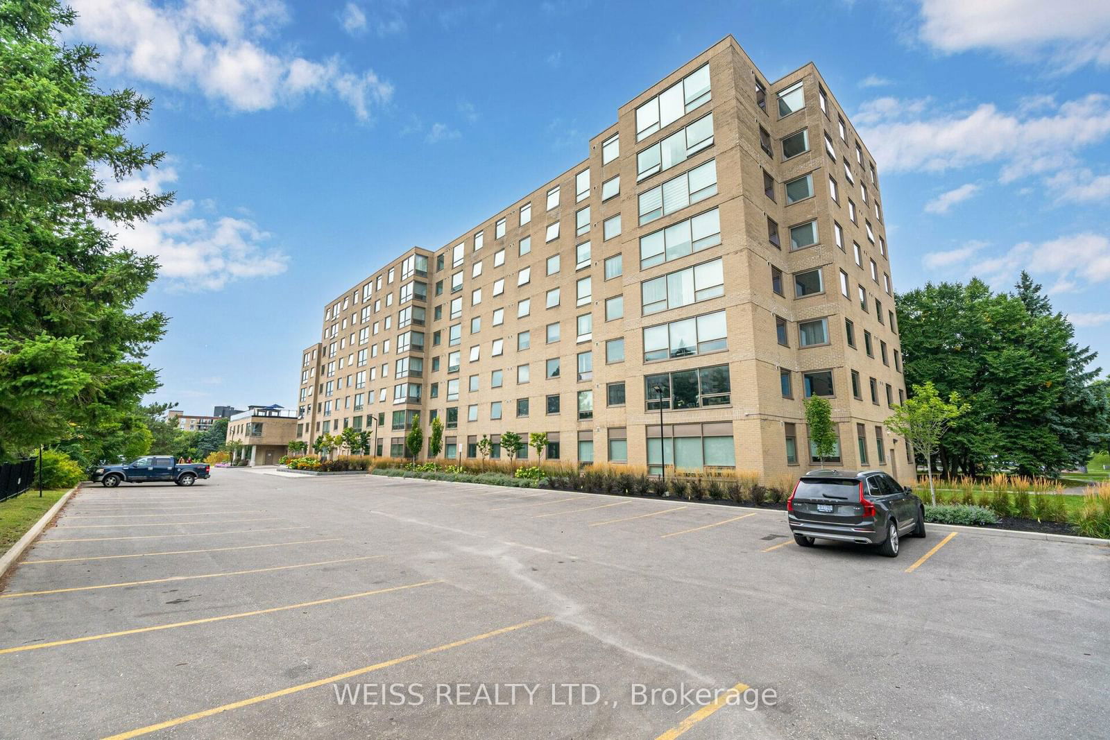 326 Major Mackenzie Dr E, unit 613 for sale - image #37