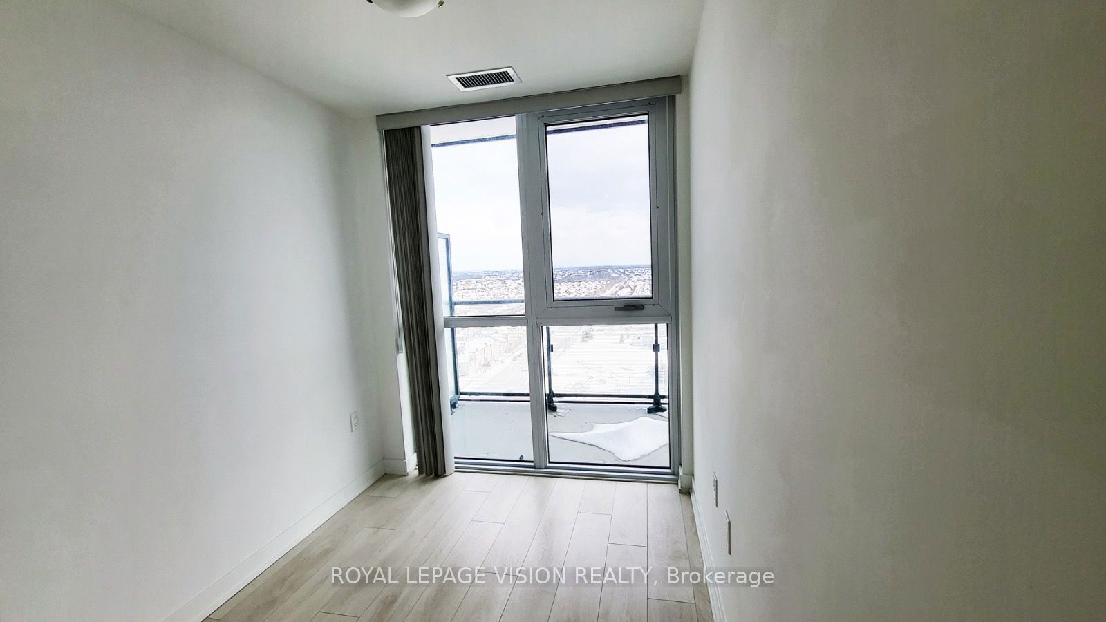 75 Oneida Cres, unit 1608 for rent - image #7