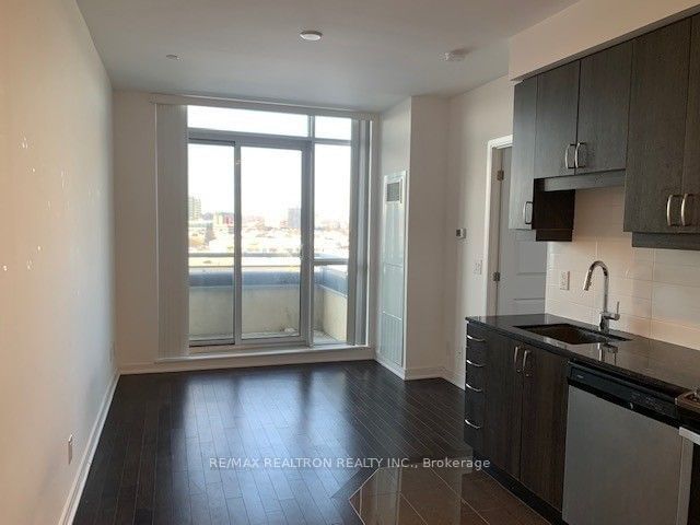 9205 Yonge St, unit 817NE for rent