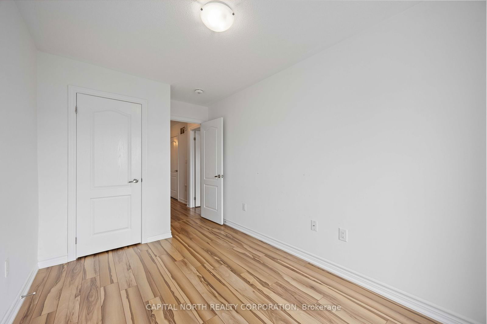 3865 Major Mackenzie Dr W, unit 213 for rent - image #28