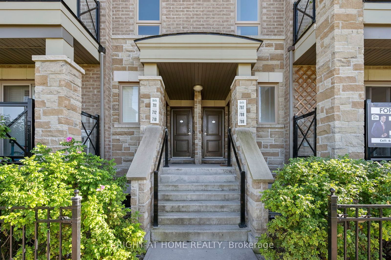 60 Dunsheath Way, unit 706 for sale - image #2