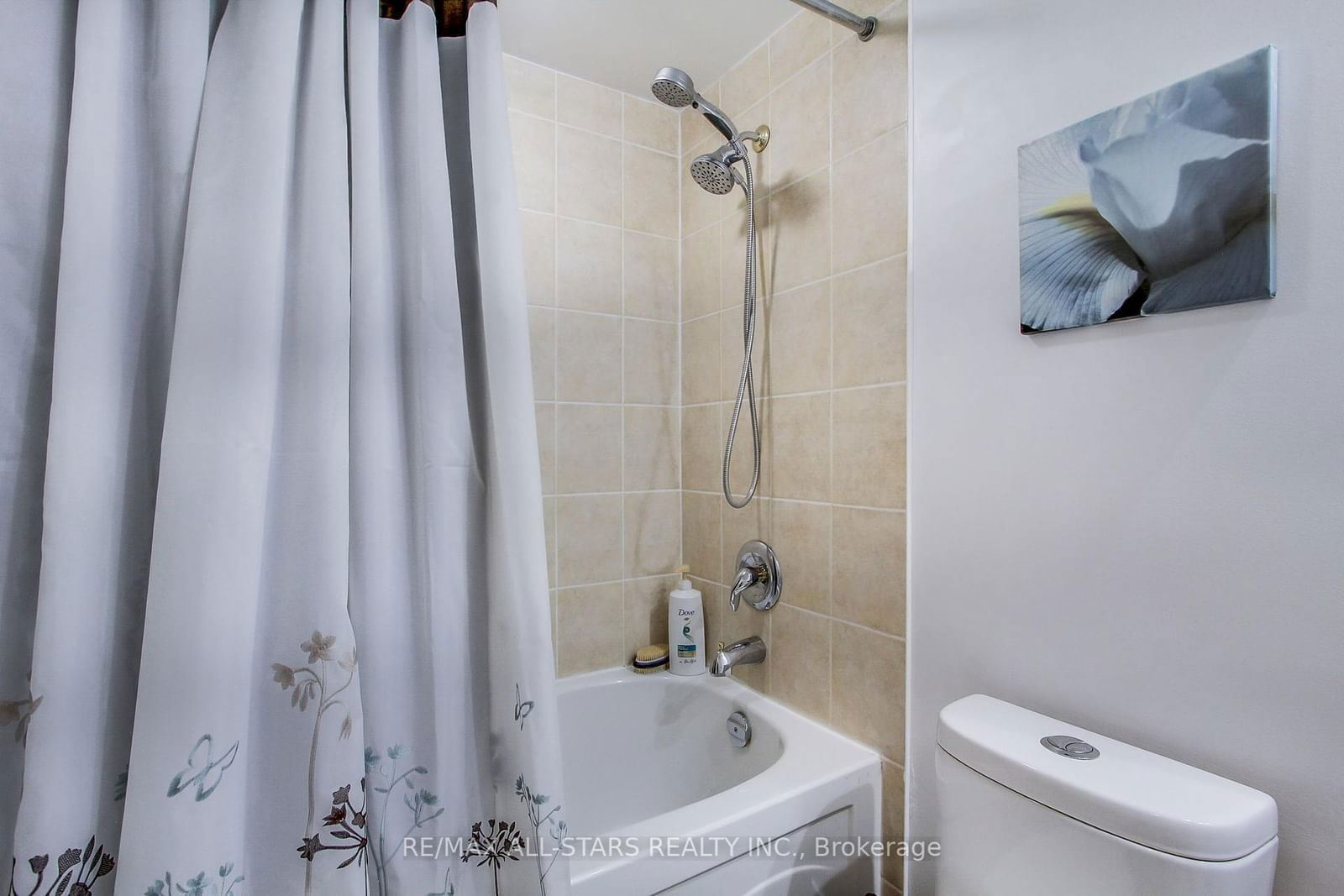 185 Oneida Cres, unit 319 for sale - image #24