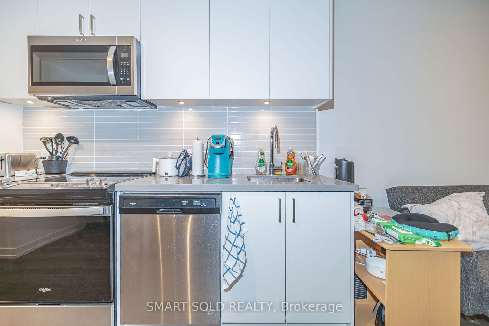 8868 Yonge St, unit 816 E for rent - image #19