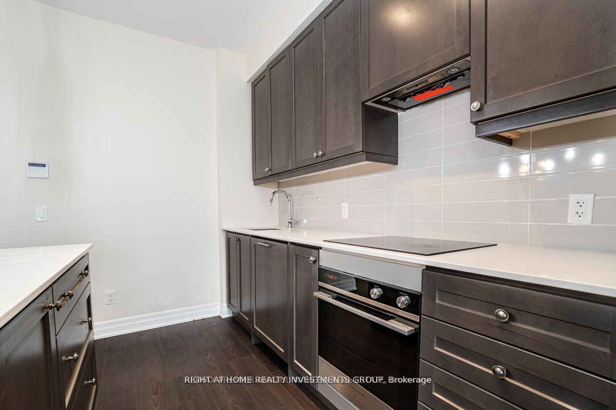 9075 Jane St E, unit 1907 for rent - image #4