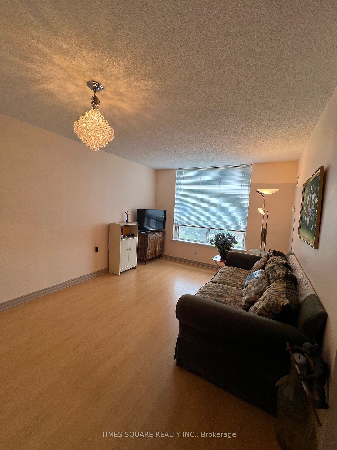 9015 Leslie St, unit 1107 for sale - image #8