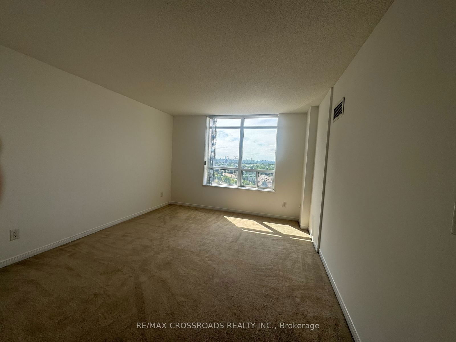 75 King William Cres, unit PH 10 for rent - image #6