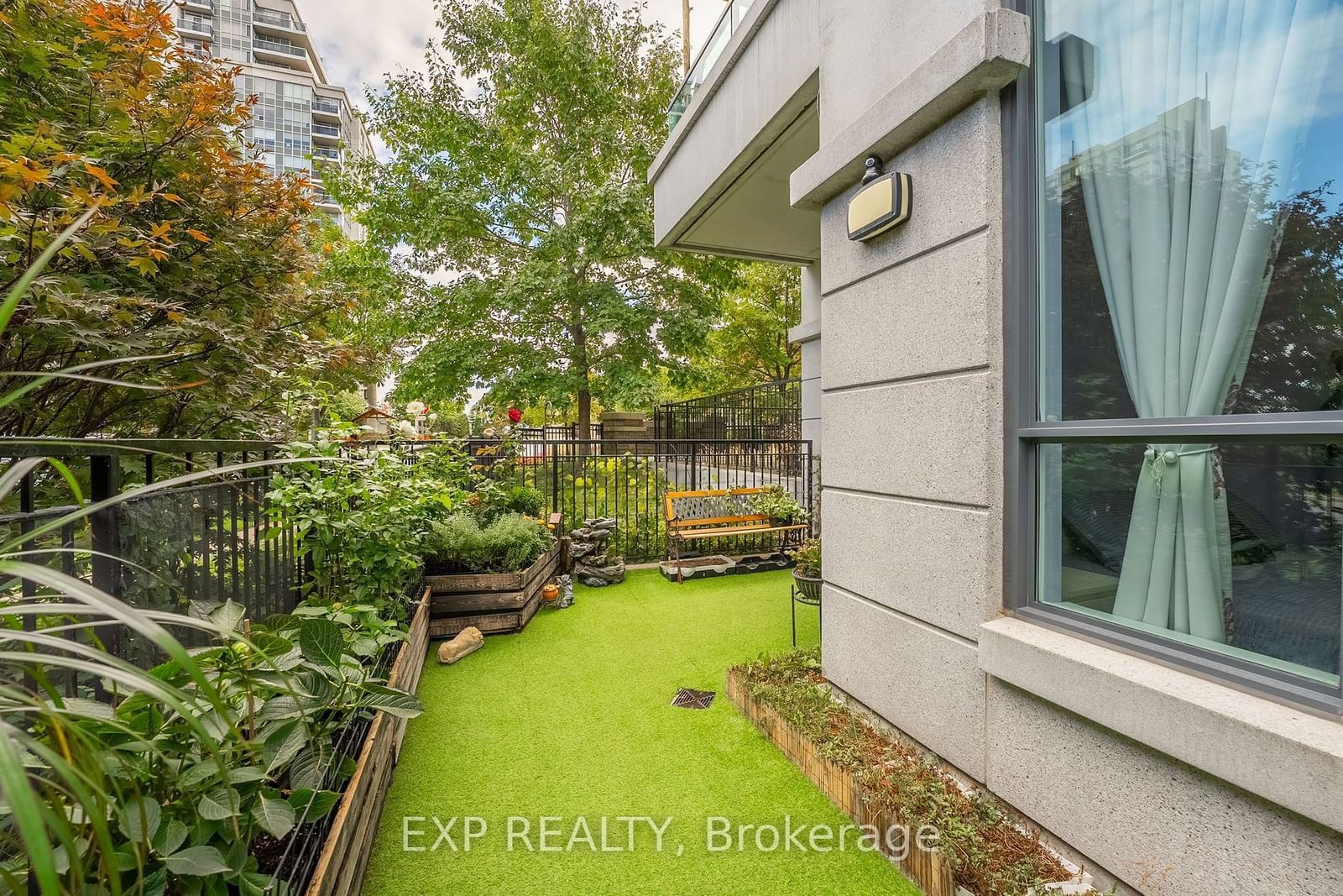 20 North Park Rd, unit 105 for sale - image #25