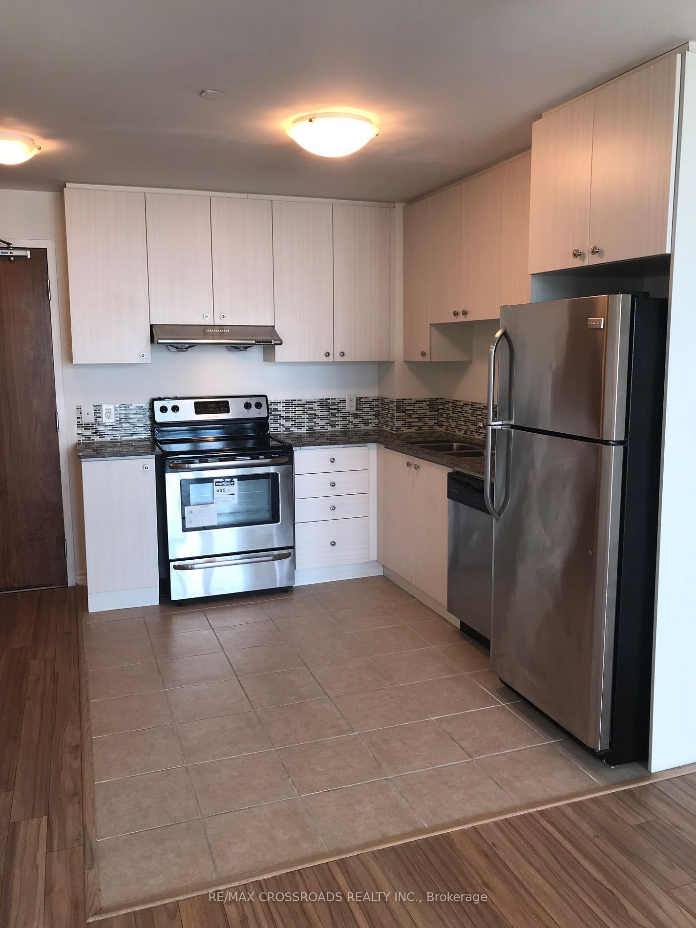 8323 Kennedy Rd, unit 911 for rent - image #2