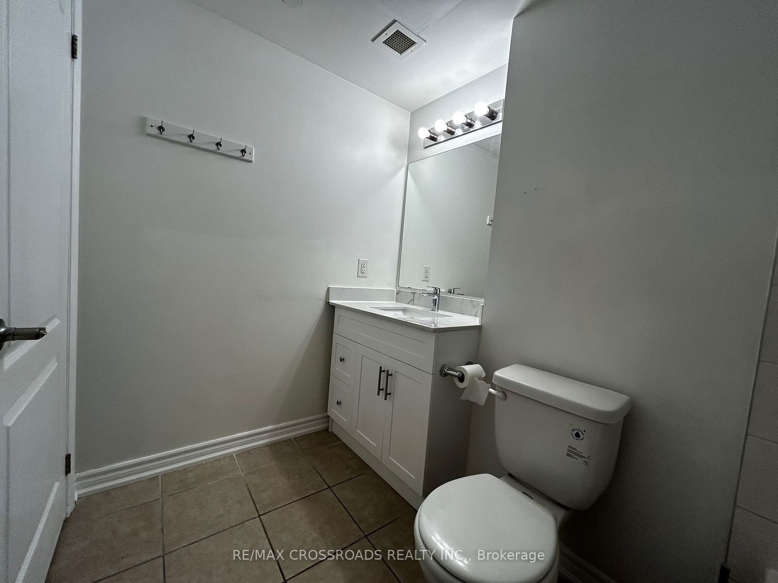 8323 Kennedy Rd, unit 911 for rent - image #21