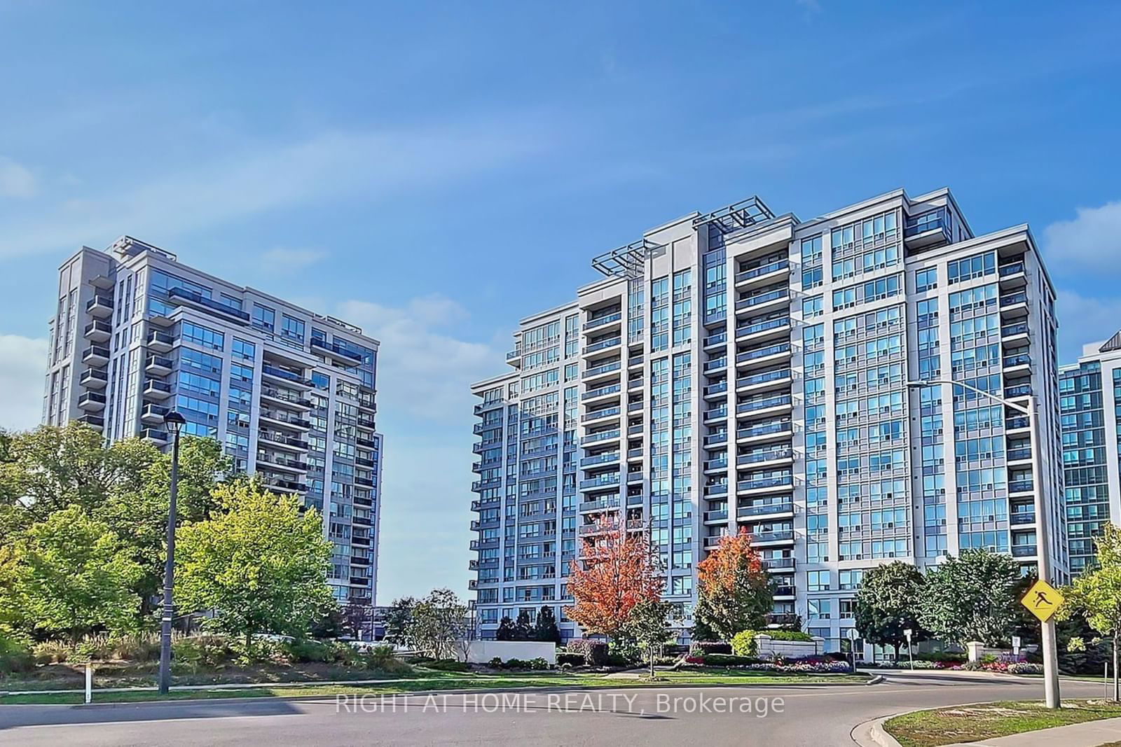 60 DISERA Dr, unit 1202 for sale - image #1