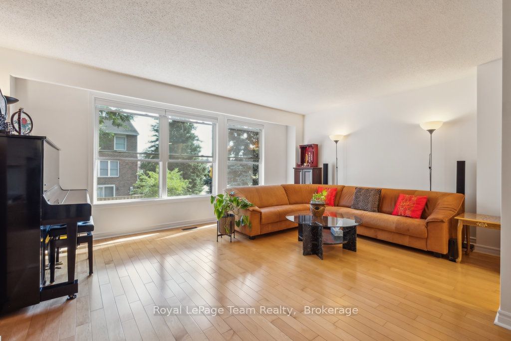 364 Simonston Blvd for sale  - image #8