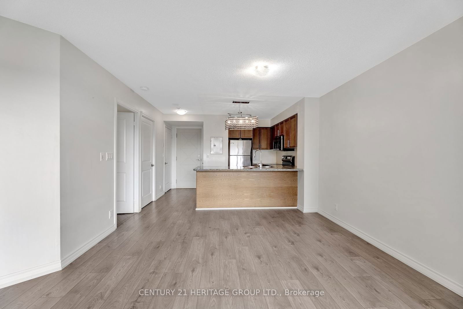 18 Harding Blvd, unit 514 for sale