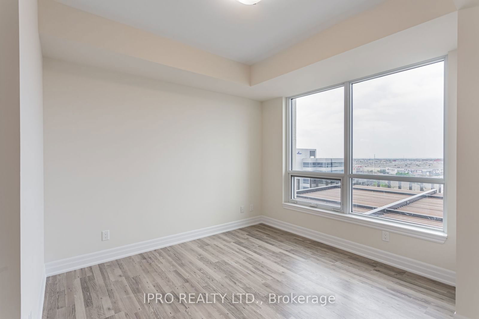 9075 Jane St, unit 809 for sale - image #17