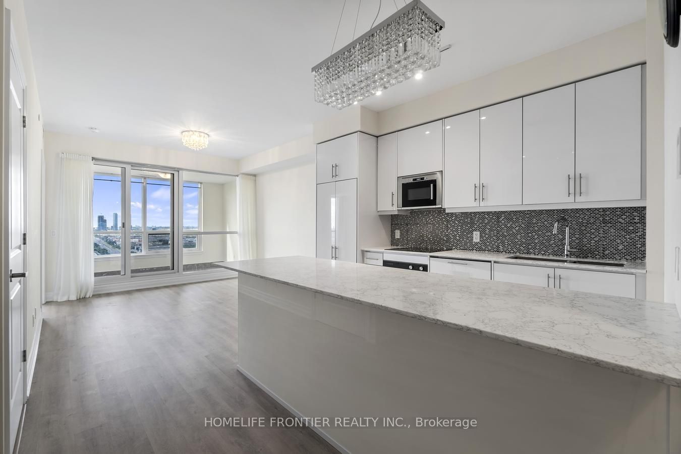 9075 Jane St, unit 2205 for sale - image #3