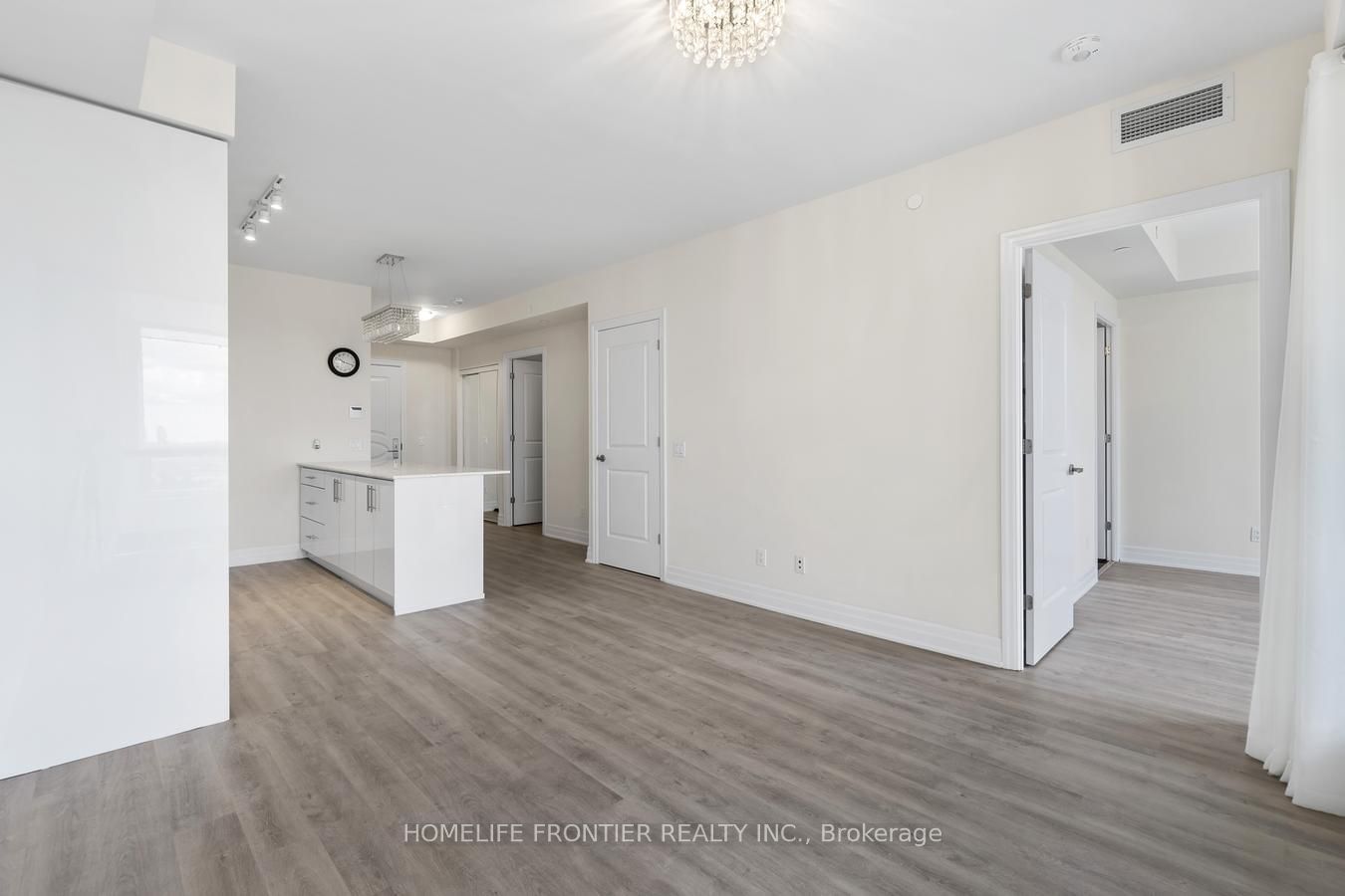 9075 Jane St, unit 2205 for sale