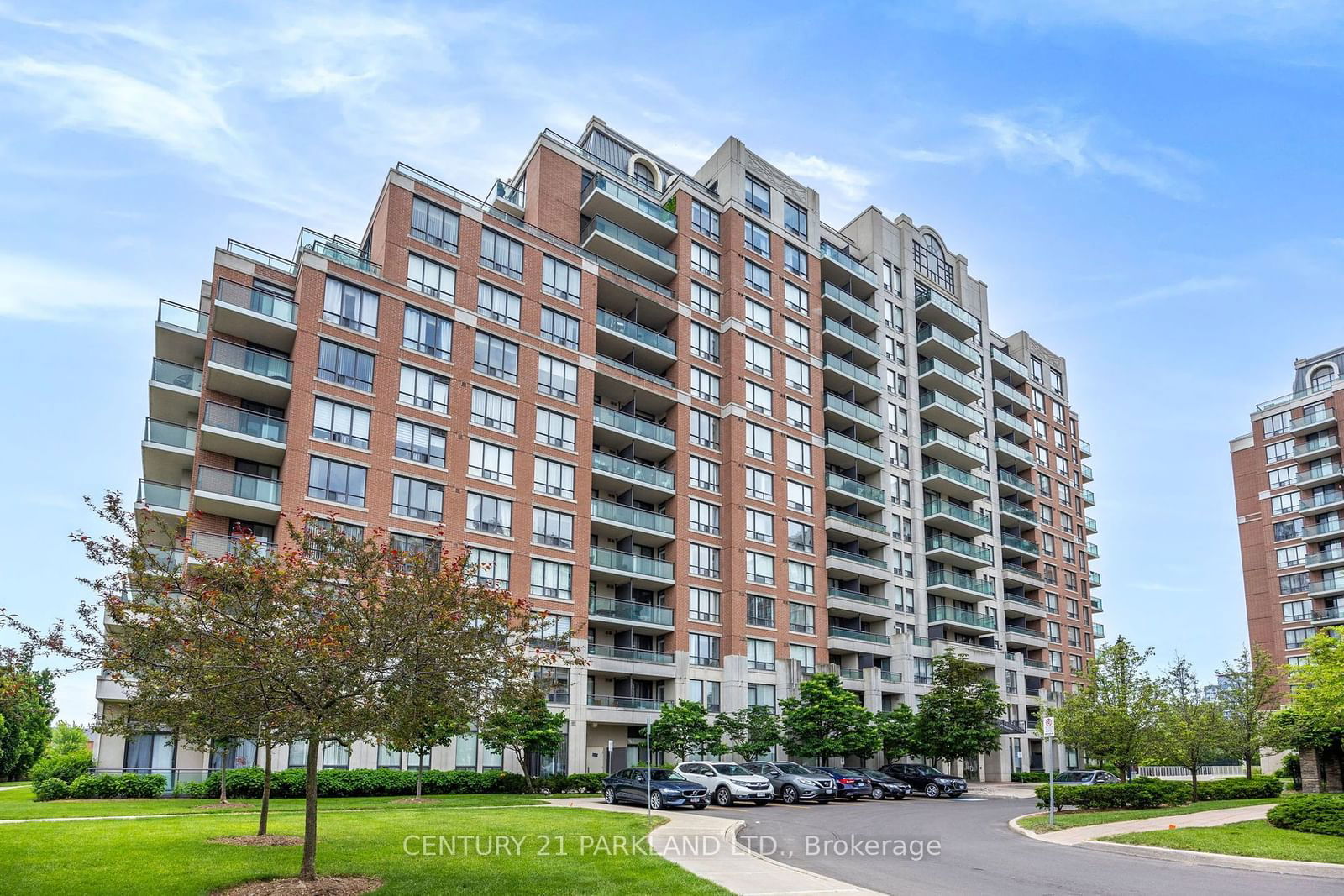 310 Red Maple Rd, unit 112 for sale - image #2