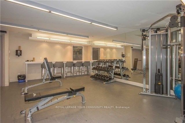 9090 Yonge St, unit Lph 01 for rent