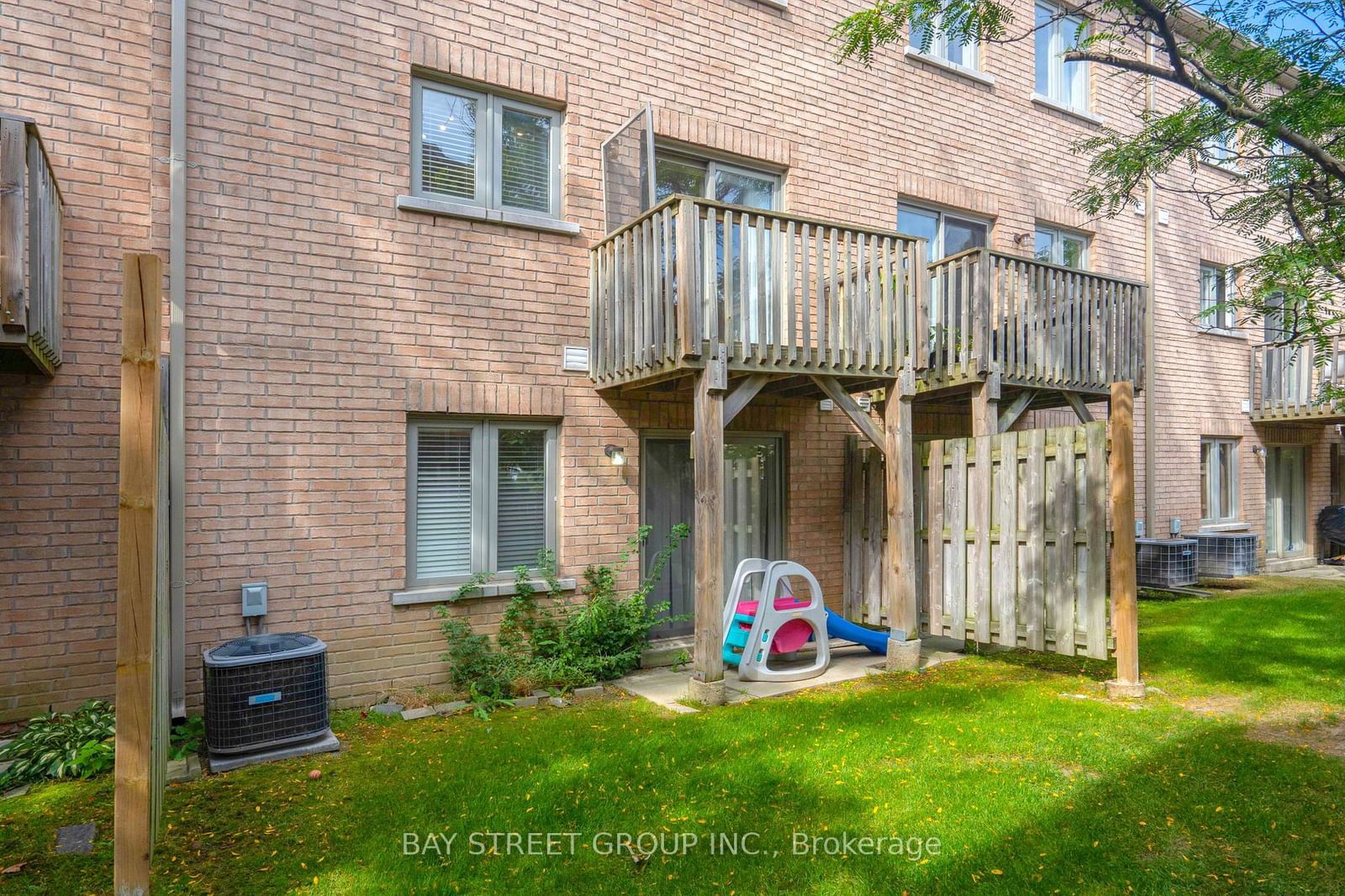 9133 Bayview Ave, unit TH7 for sale