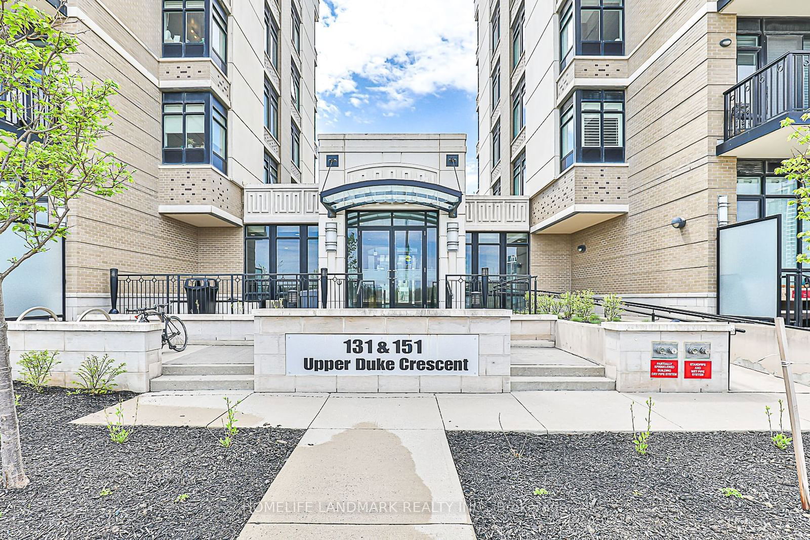 151 Upper Duke Cres, unit 910 for sale - image #2