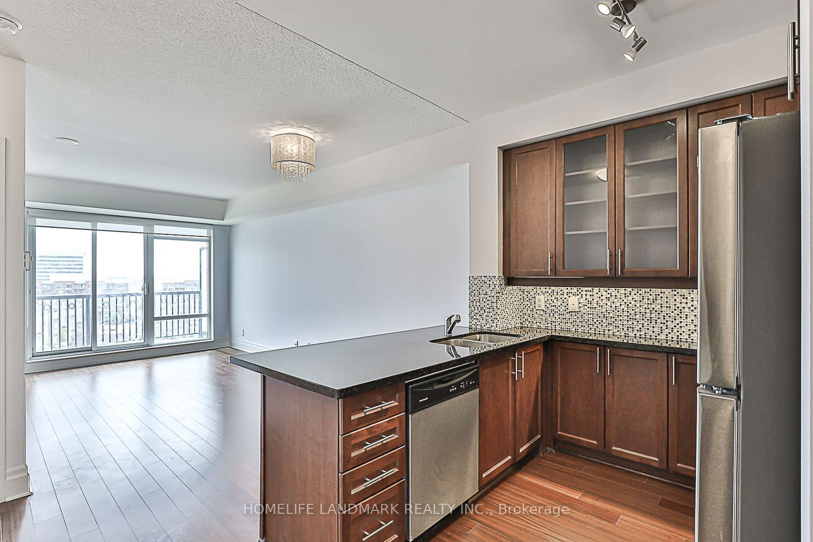 151 Upper Duke Cres, unit 910 for sale - image #3