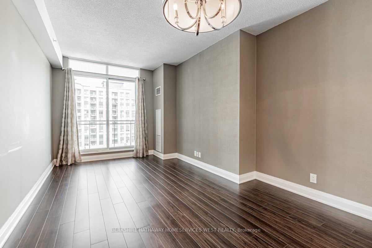 24 Woodstream Blvd N, unit 607 for sale - image #14