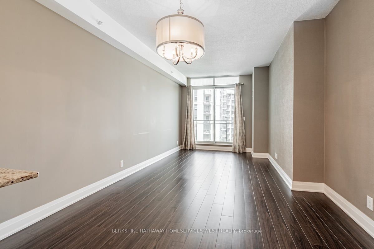 24 Woodstream Blvd N, unit 607 for sale - image #15