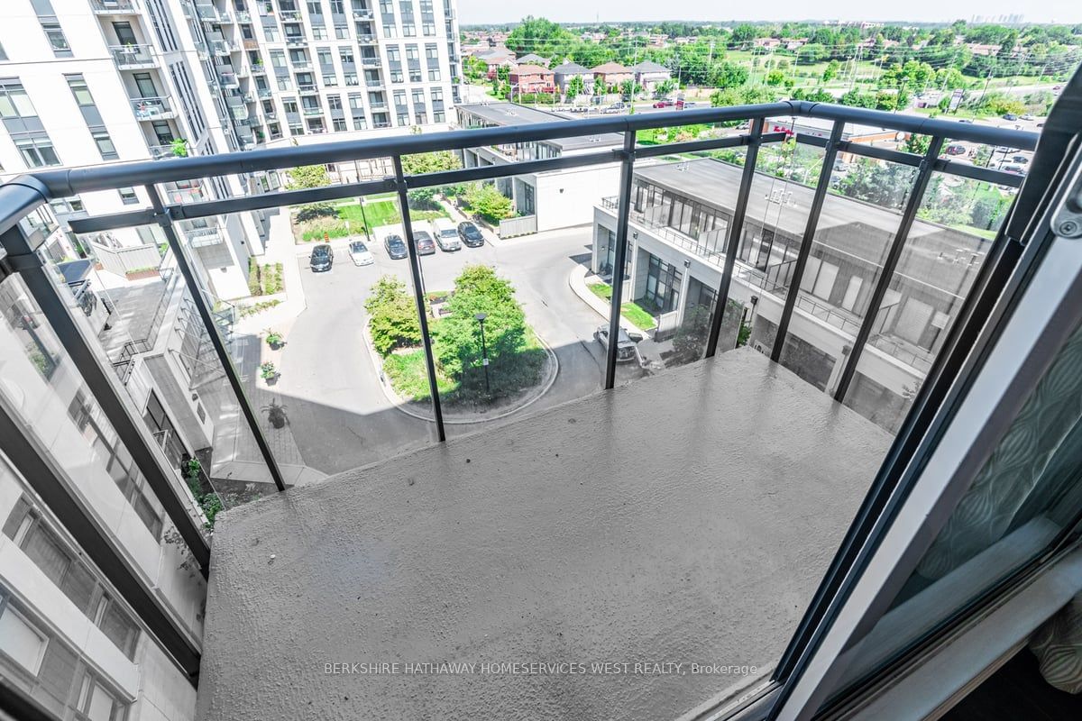 24 Woodstream Blvd N, unit 607 for sale