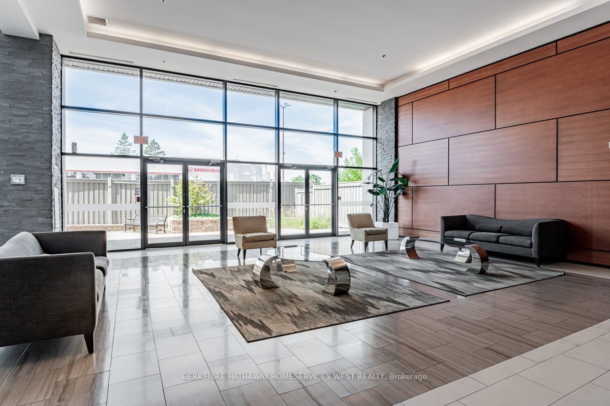 24 Woodstream Blvd N, unit 607 for sale - image #3