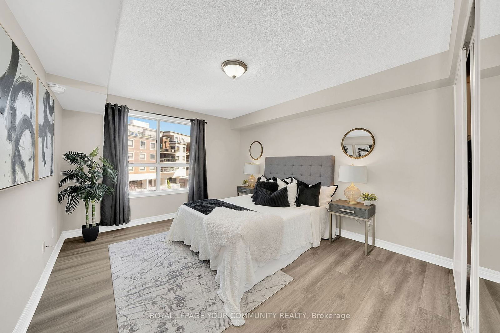 121 Woodbridge Ave, unit 313 for sale - image #17