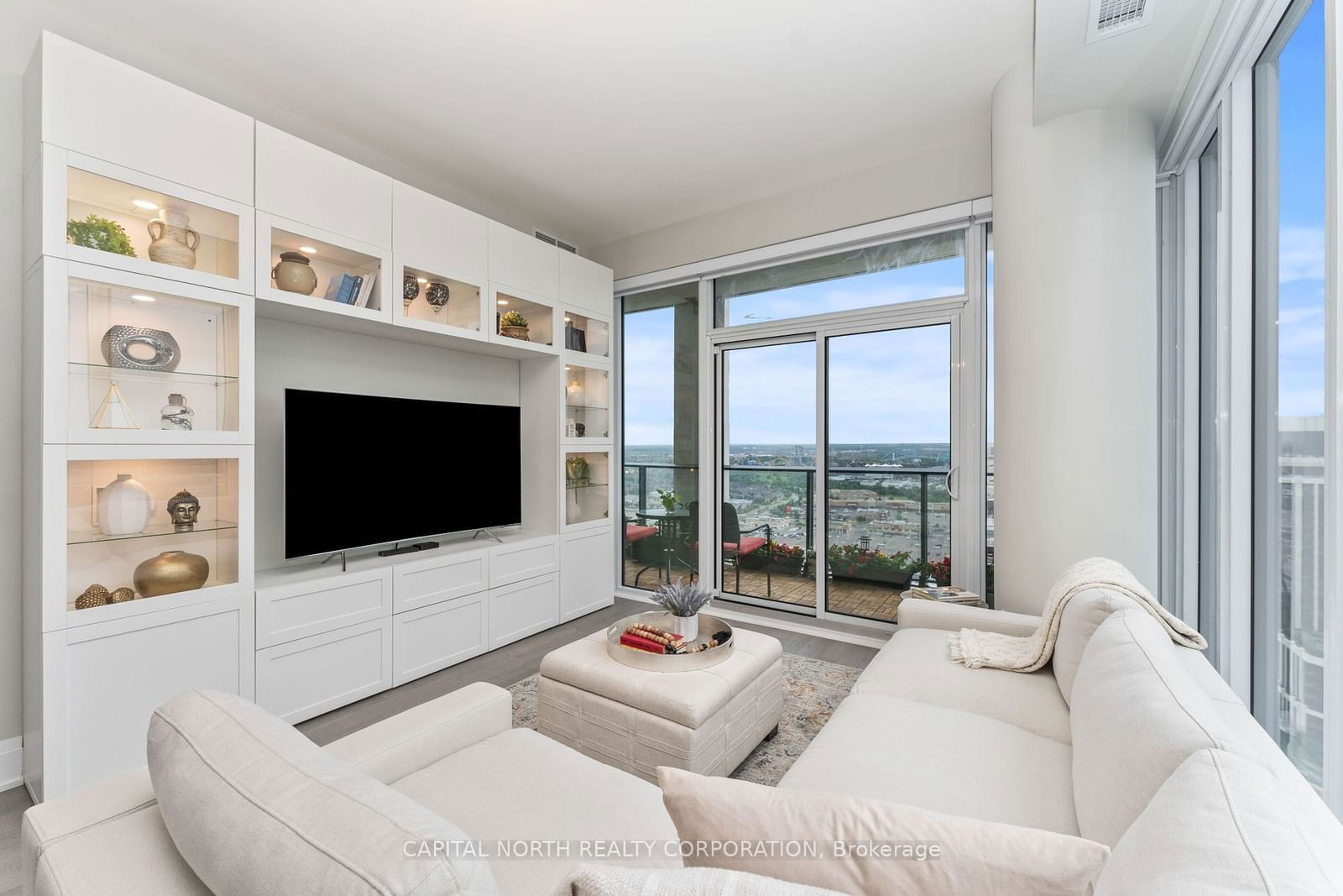 9000 Jane St, unit PH109 for sale - image #19