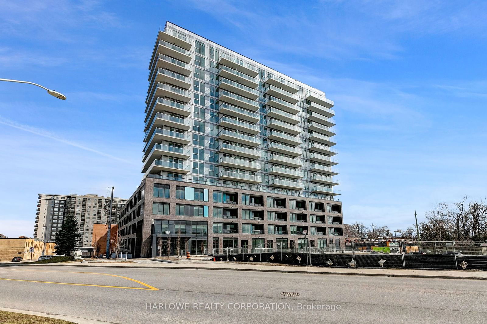 185 Deerfield Rd, unit 402 for sale - image #24