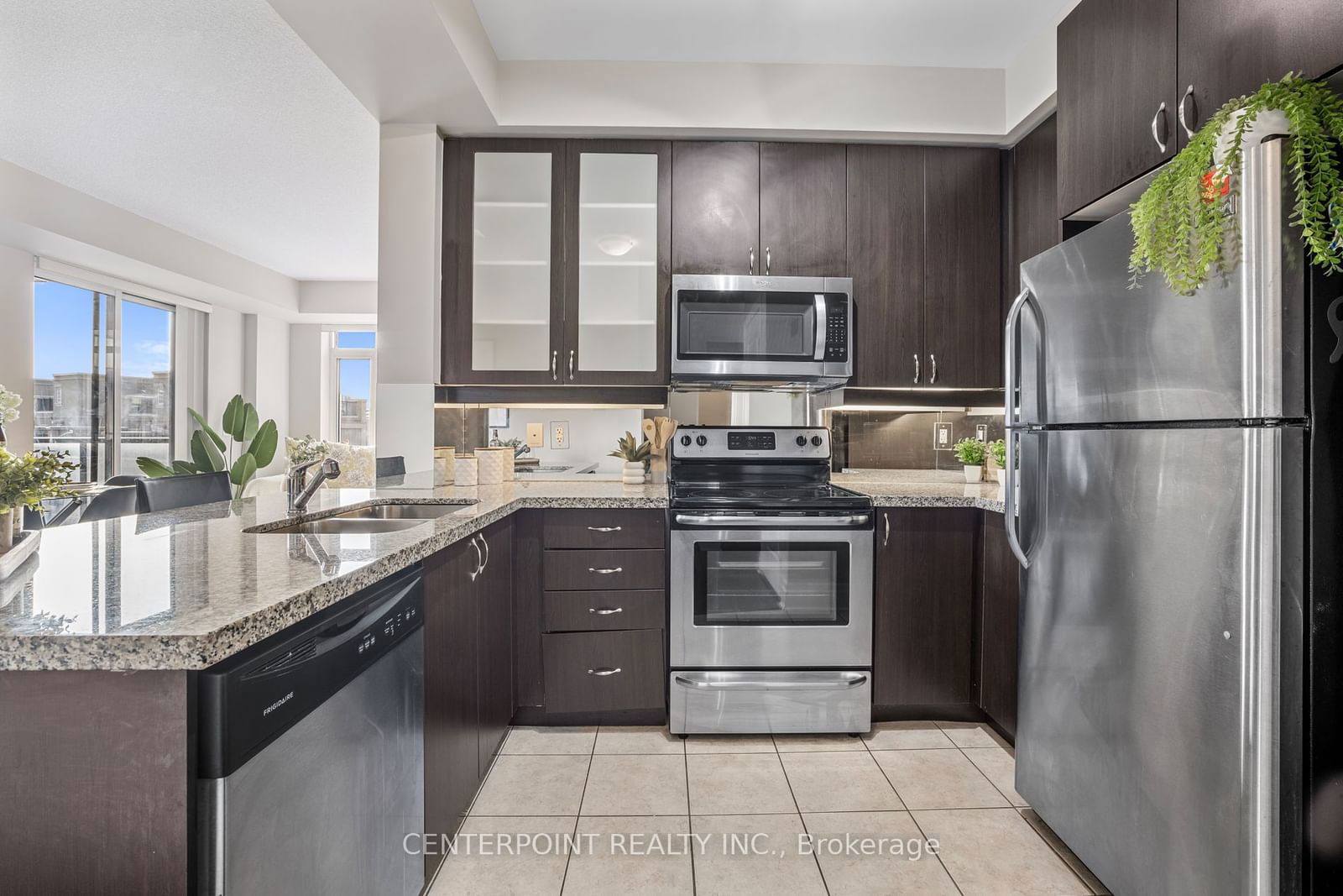 131 Upper Duke Cres, unit 417 for sale - image #3