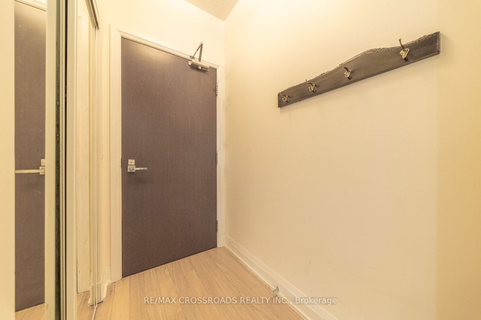 75 North Park Rd, unit 1609 for sale - image #5