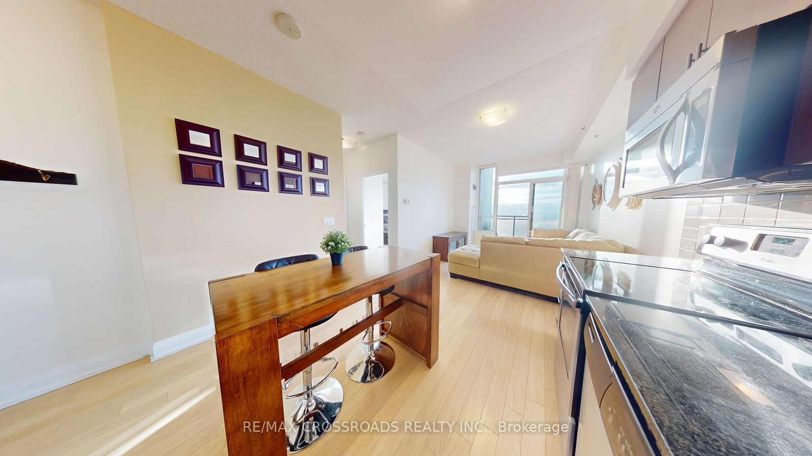 75 North Park Rd, unit 1609 for sale