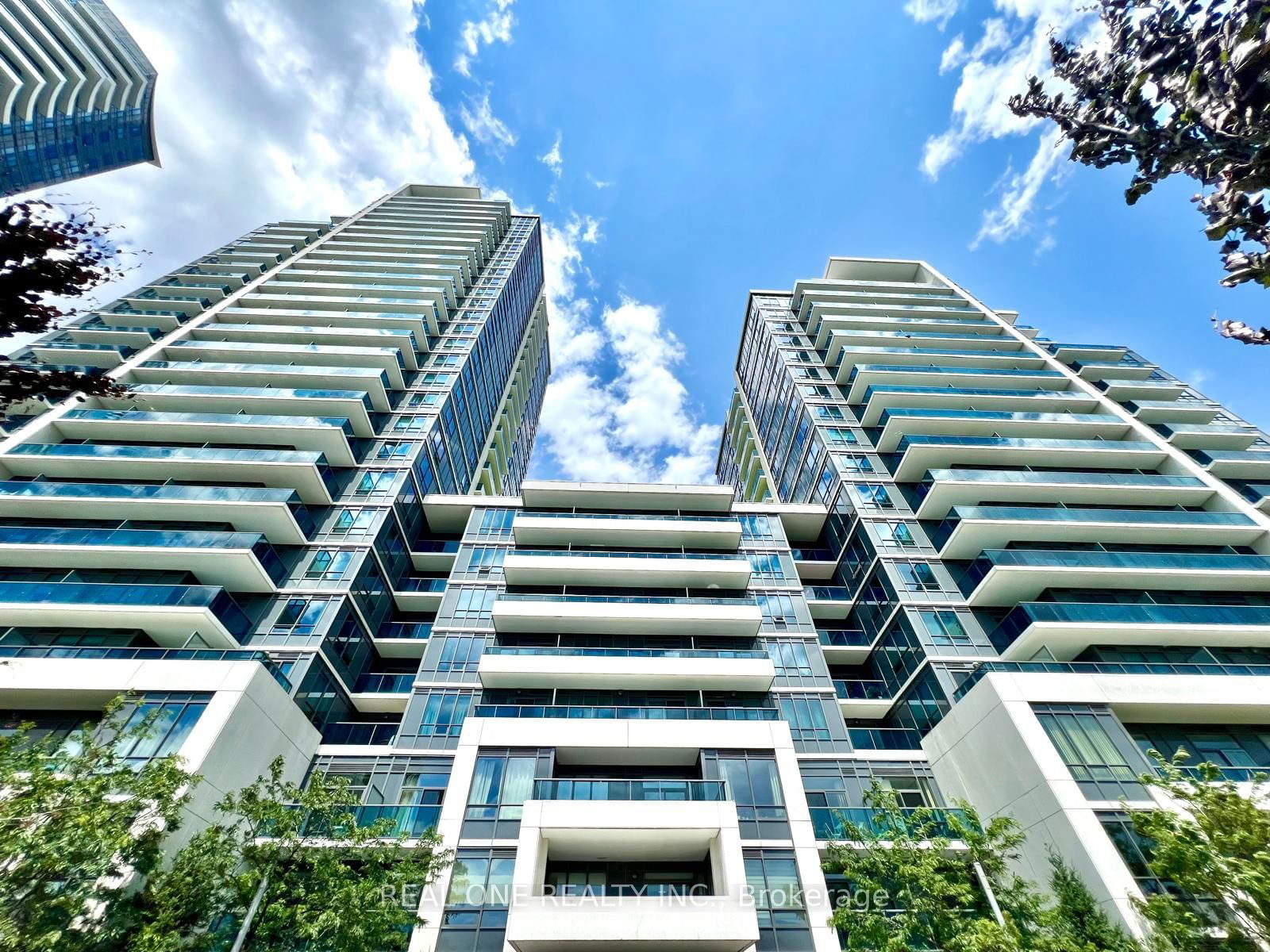 7165 Yonge St, unit 1911 for rent - image #2