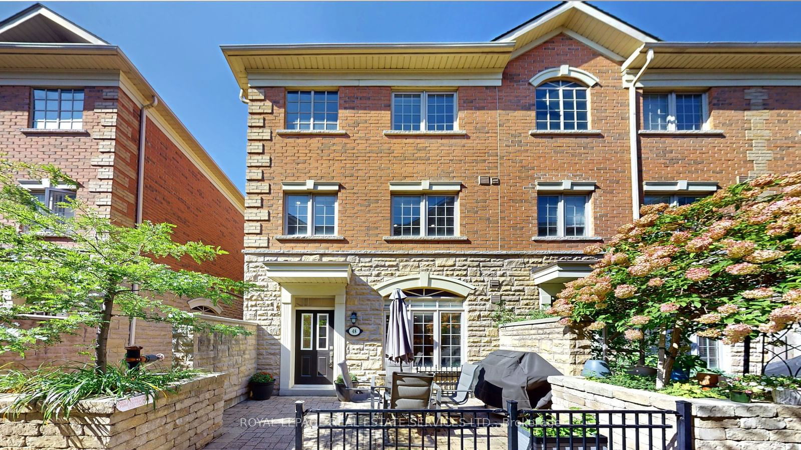 8 Brighton Pl, unit 48 for sale - image #1