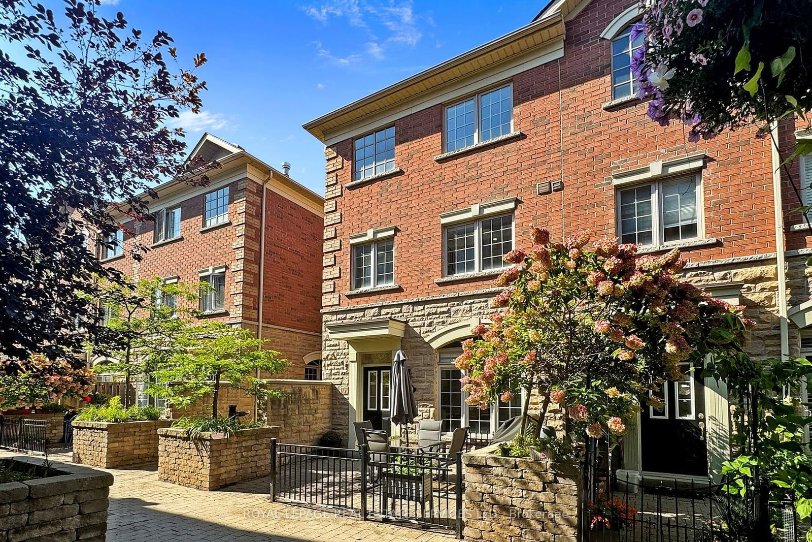 8 Brighton Pl, unit 48 for sale - image #3