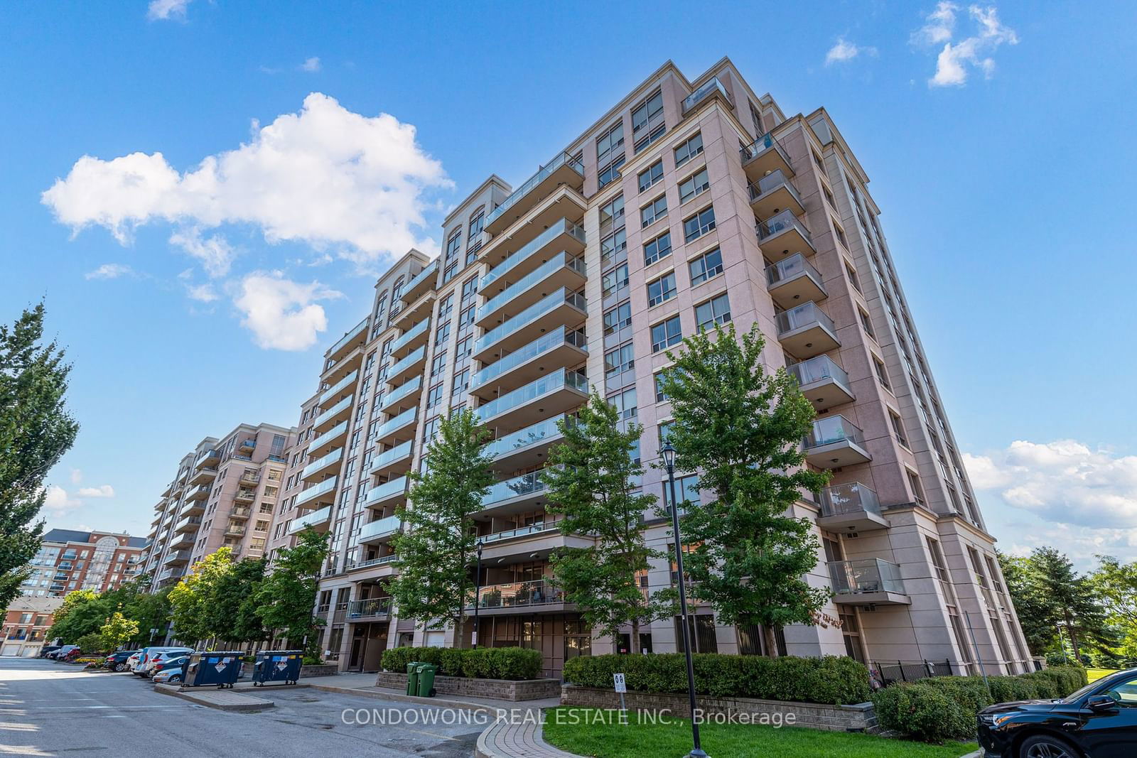 37 Galleria Pkwy, unit #UPH12 for sale