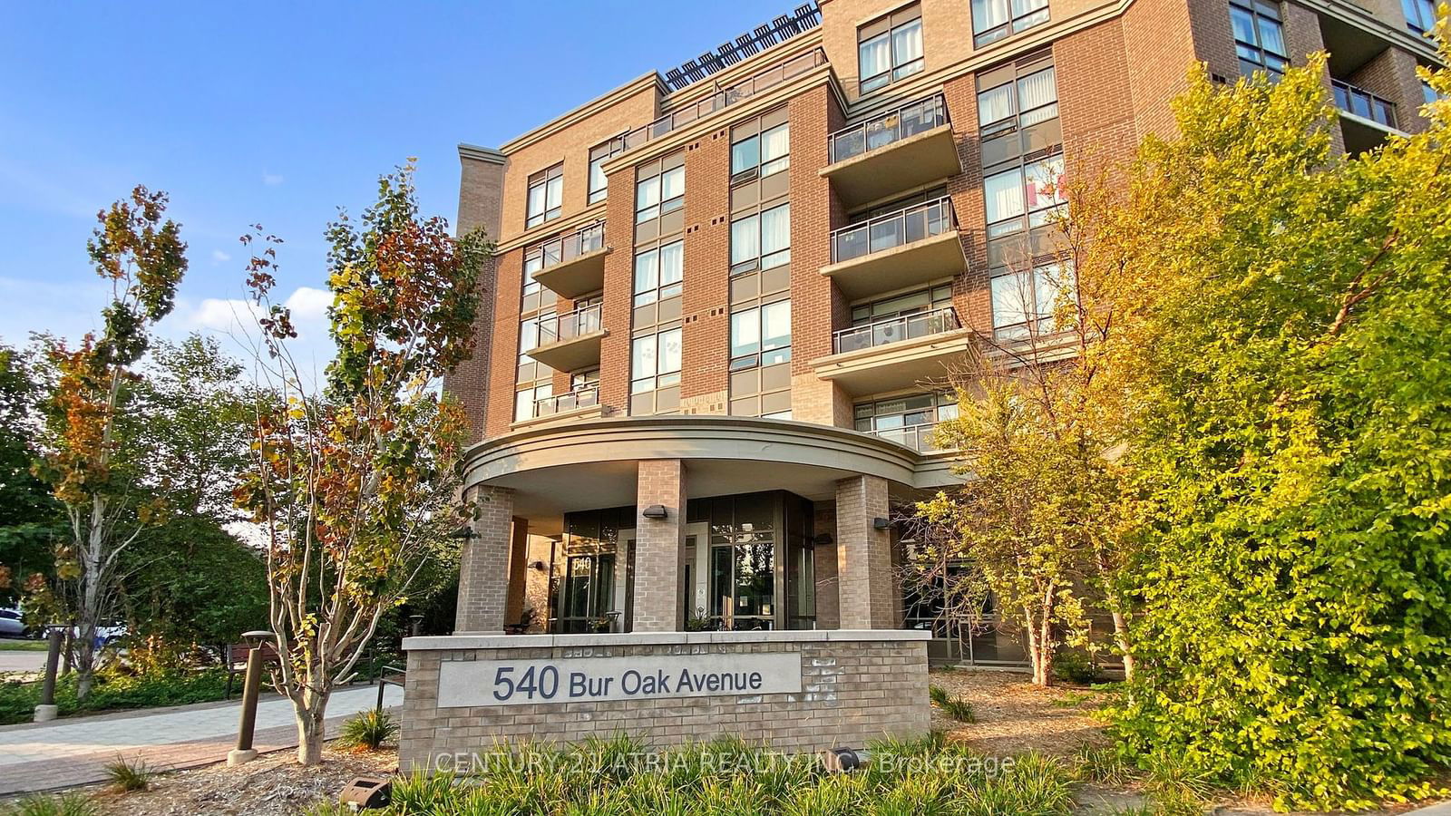 540 Bur Oak Ave, unit 540 for sale - image #1