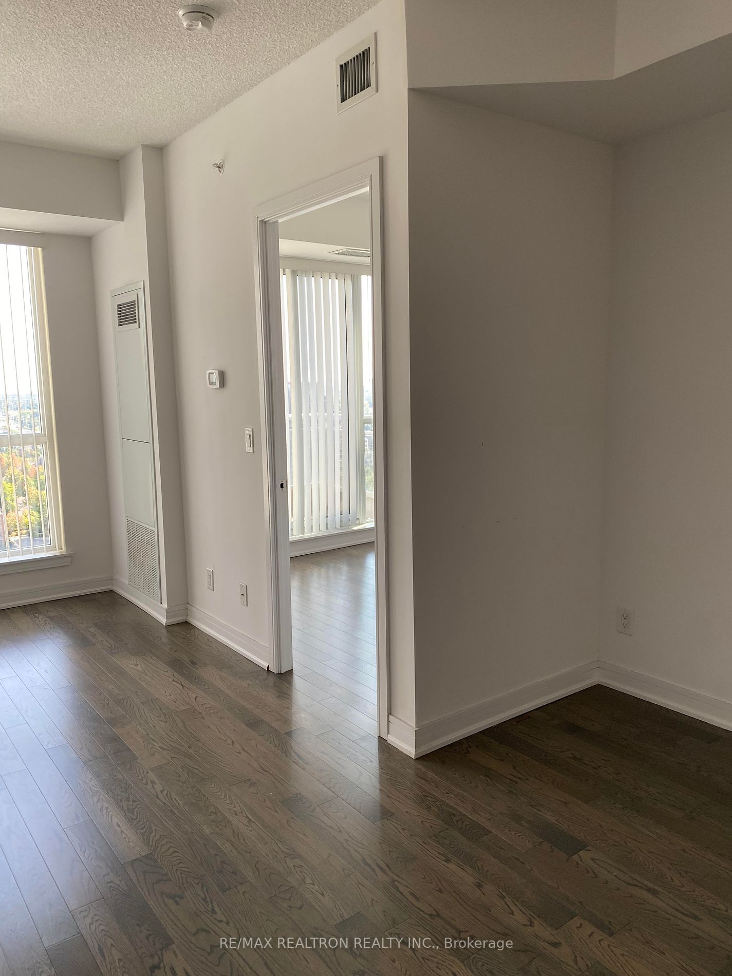 9205 Yonge St, unit 1808 for sale