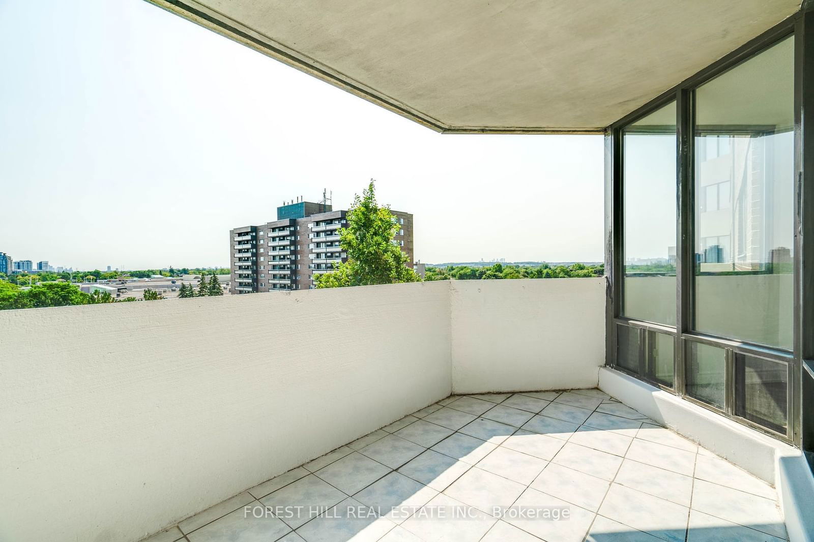 40 Baif Blvd, unit 705 for sale - image #24