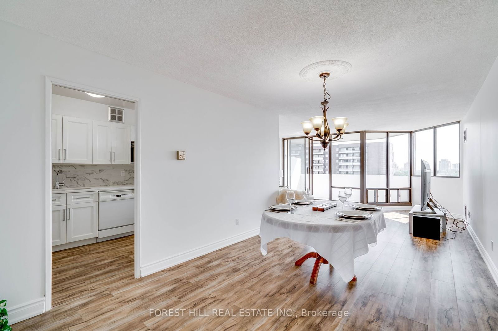 40 Baif Blvd, unit 705 for sale - image #5